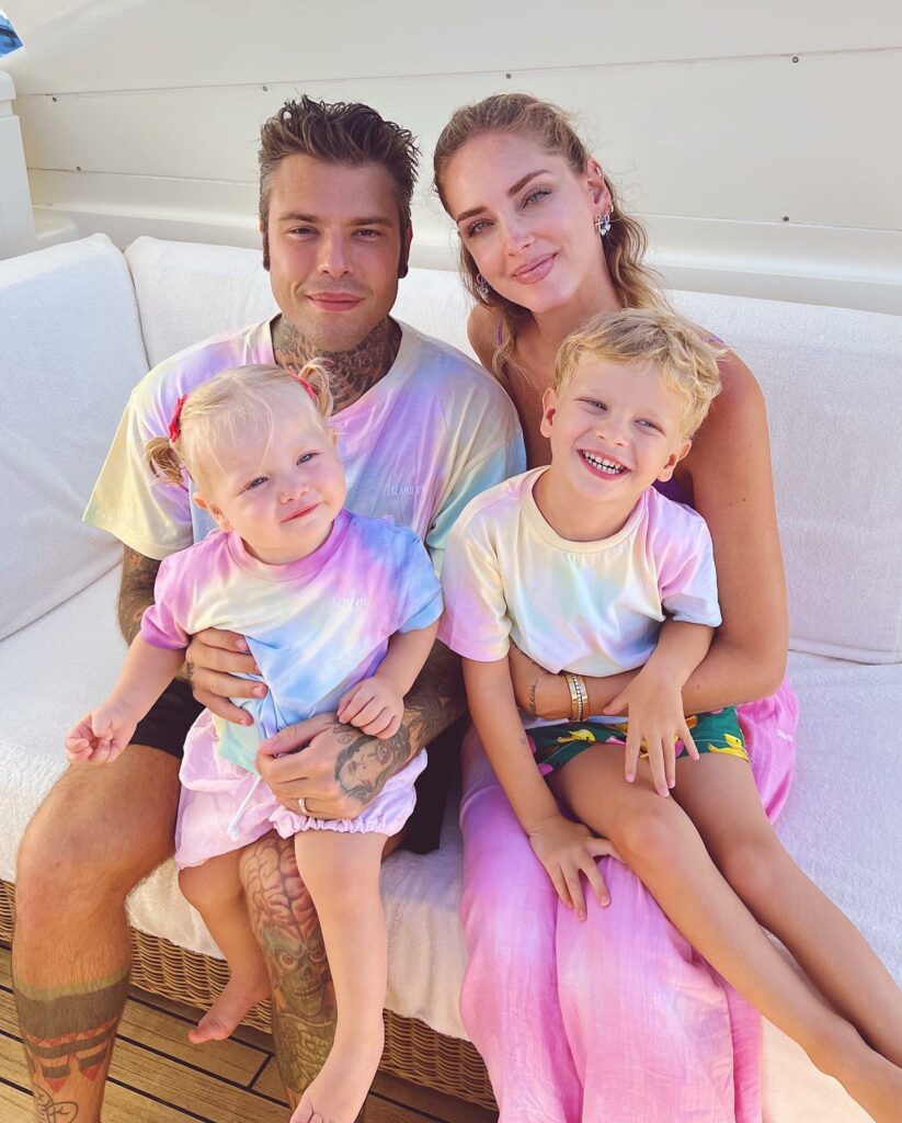 Fedez, Ciao… su Instagram per i suoi fan