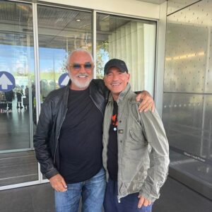 Da sempre circondato da lusso e belle donne, Flavio Briatore è una figura che fa parlare di sé più...