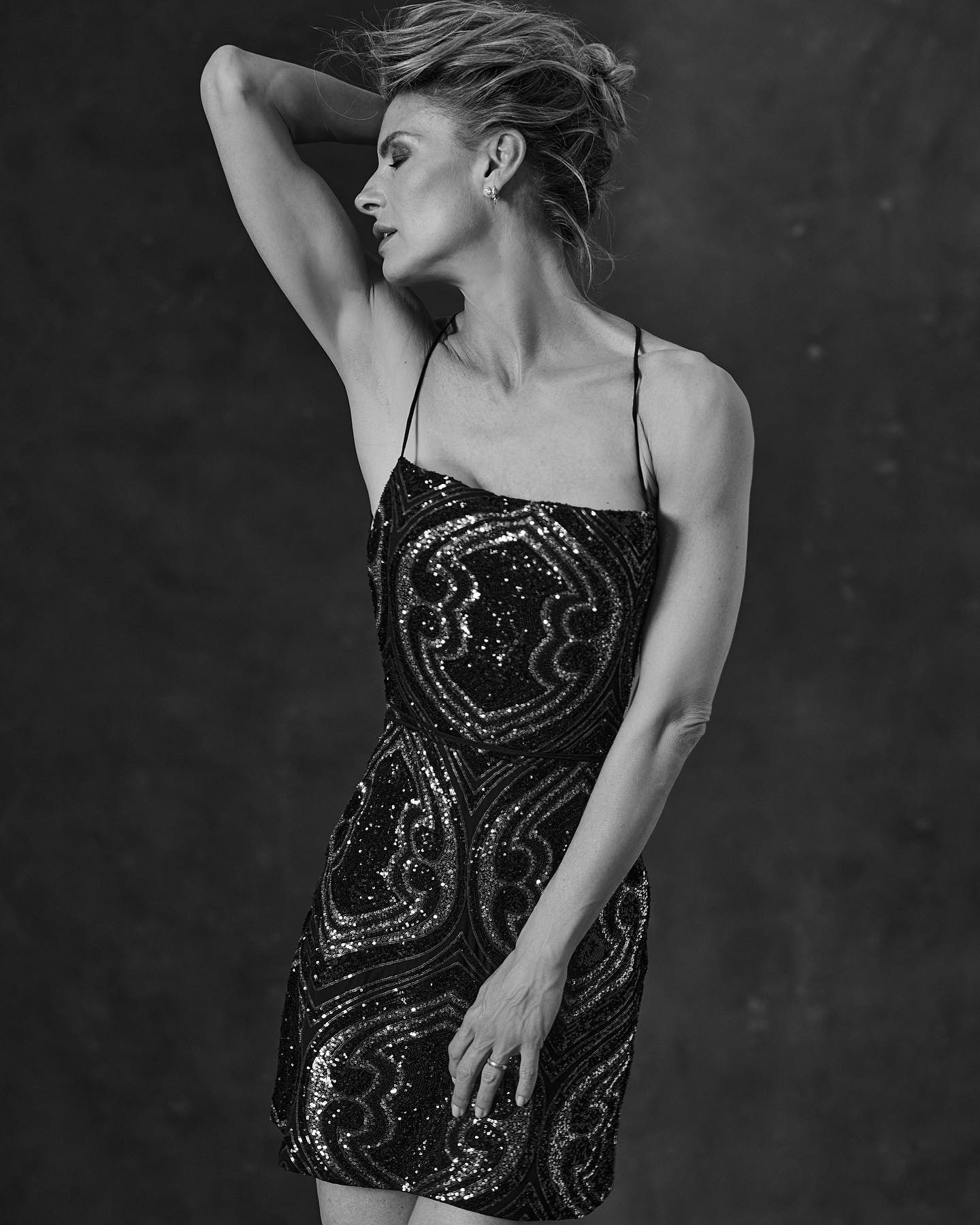 Martina Colombari Se c'è una cosa che ho
imparato dalla vita, è
che L’APPARENZA
inganna parecchio...