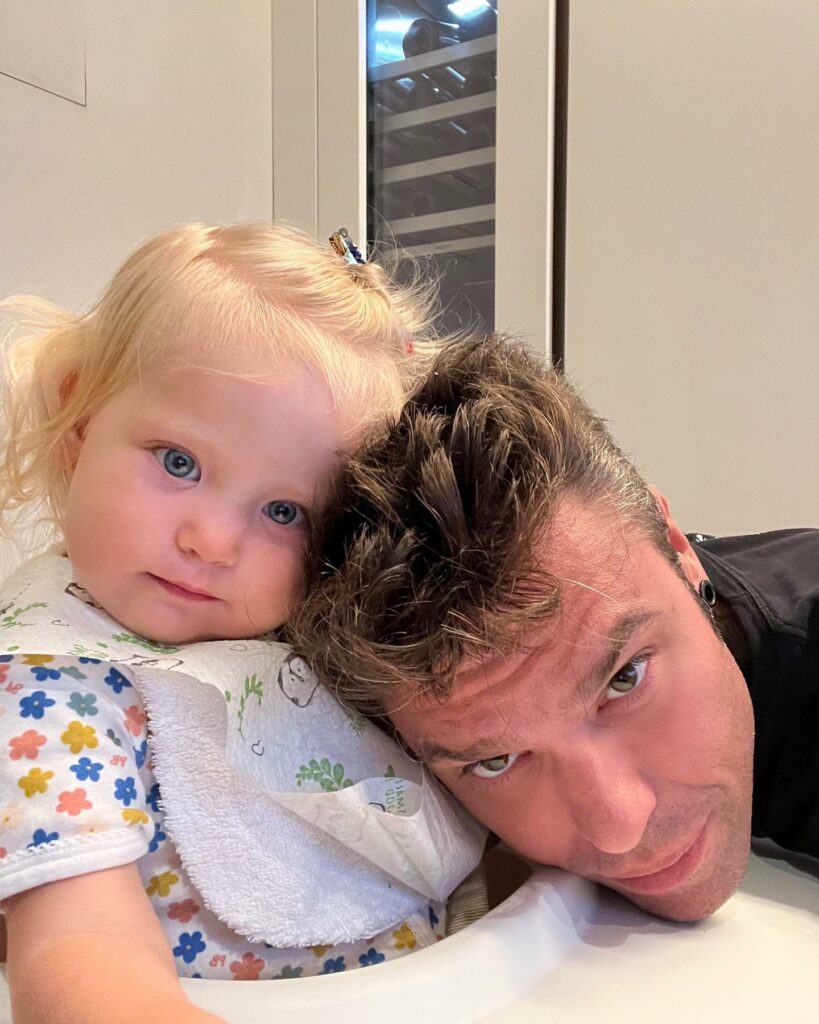 Fedez, Piccola peste… su Instagram delizia i suoi fan