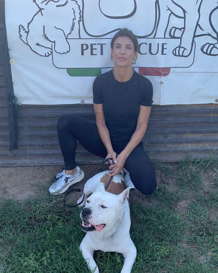 Elisabetta Canalis Insieme alla mia amica giornalista , sono venuta a trovare gli amici di .
Qua...