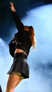 Annalisa è la regina indiscussa delle sviste: basta guardarla mentre cerca di cucinare qualcosa di...