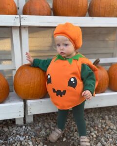 Chi è Fedez? Un rapper, un fashion influencer, un marito di una delle donne più belle d'Italia? O...