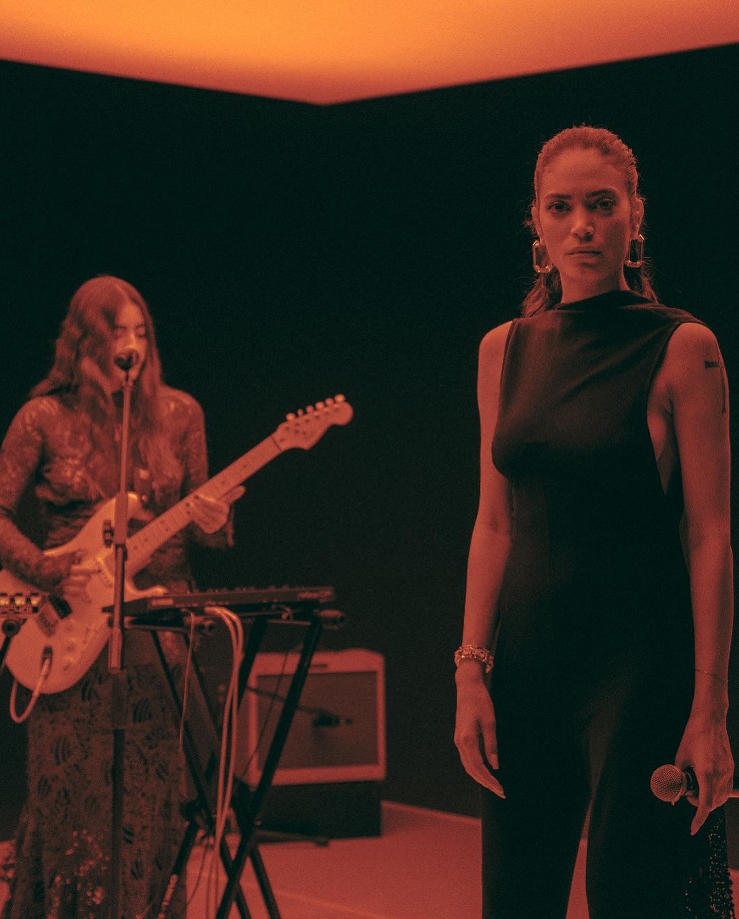 Elodie Proiettili come canzoni
Io e abbiamo suonato sul palco di Vevo Studio. Link ne...