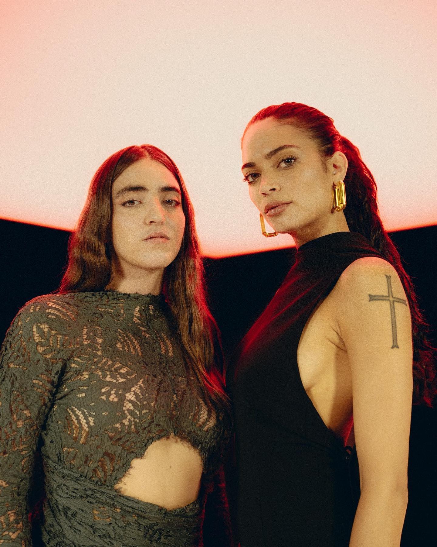 Elodie Proiettili come canzoni
Io e abbiamo suonato sul palco di Vevo Studio. Link ne...