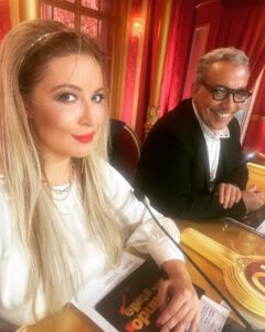 Selvaggia Lucarelli: una vera forza della natura nel mondo dei social! Con il suo spirito critico...