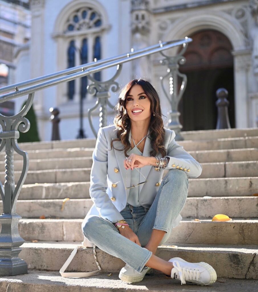 Elisabetta Gregoraci, • Sunny day in… su Instagram stupisce i suoi fan