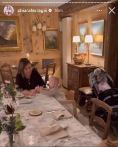 Nel mondo dei social Selvaggia Lucarelli è come quella zia un po' fuori di testa che ti intriga e...