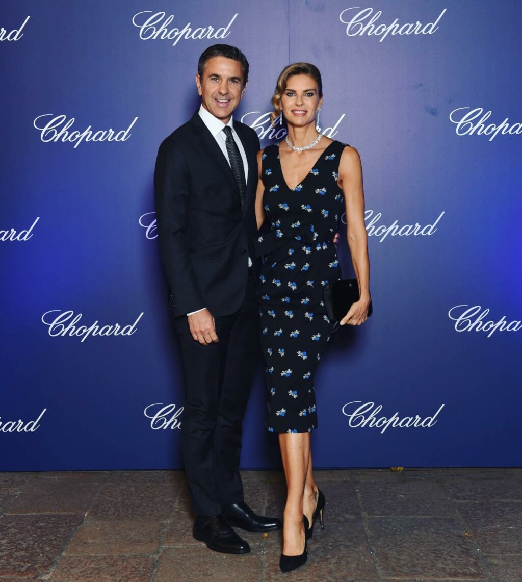 C’è un detto che recita “essere belle come una modella”, ma se si parla di Martina Colombari, forse...