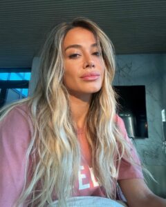 Diletta Leotta, la regina del giornalismo sportivo italiano, con il suo sorriso contagioso e la sua...