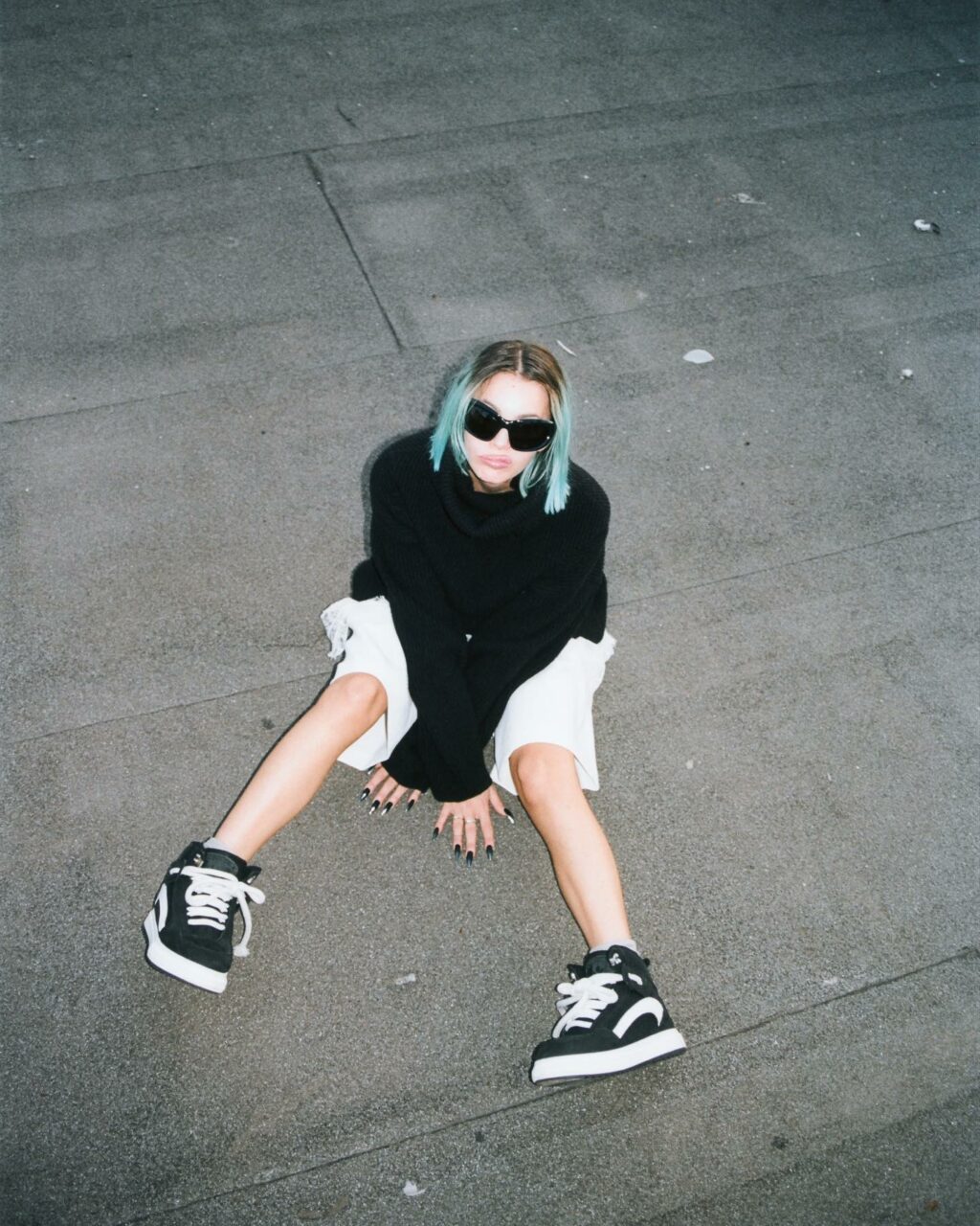 A volte sembra che Rose Villan sia in grado di fare qualsiasi cosa. Non solo è brillante e...