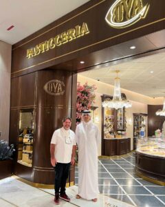 Flavio Briatore, It has been a great honor to host H.E. Sheikh Thani Bin Hamad Al Thani in our ve… su Instagram per i suoi fan