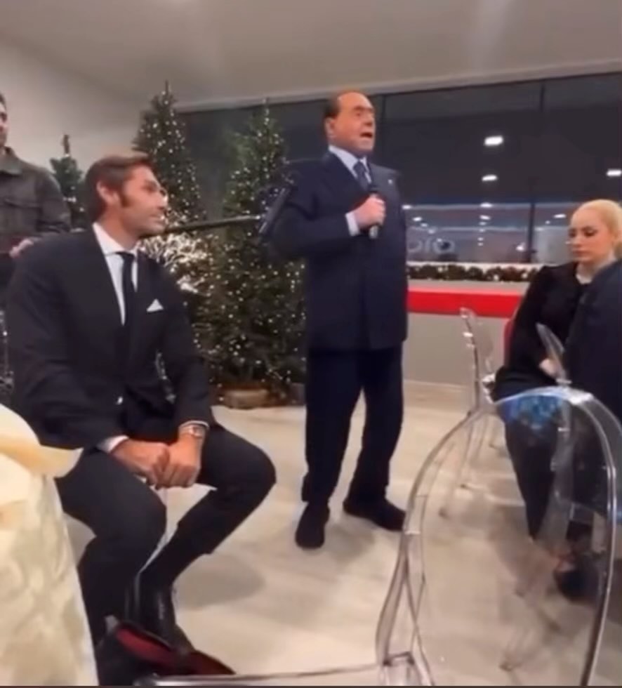 Selvaggia Lucarelli, la regina dei pettegolezzi e delle polemiche sul web, è diventata ormai...