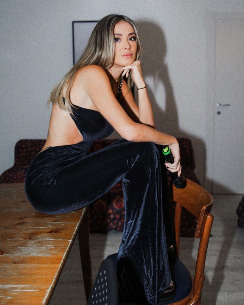 Diletta Leotta, Before the show… su Instagram saluta i suoi fan