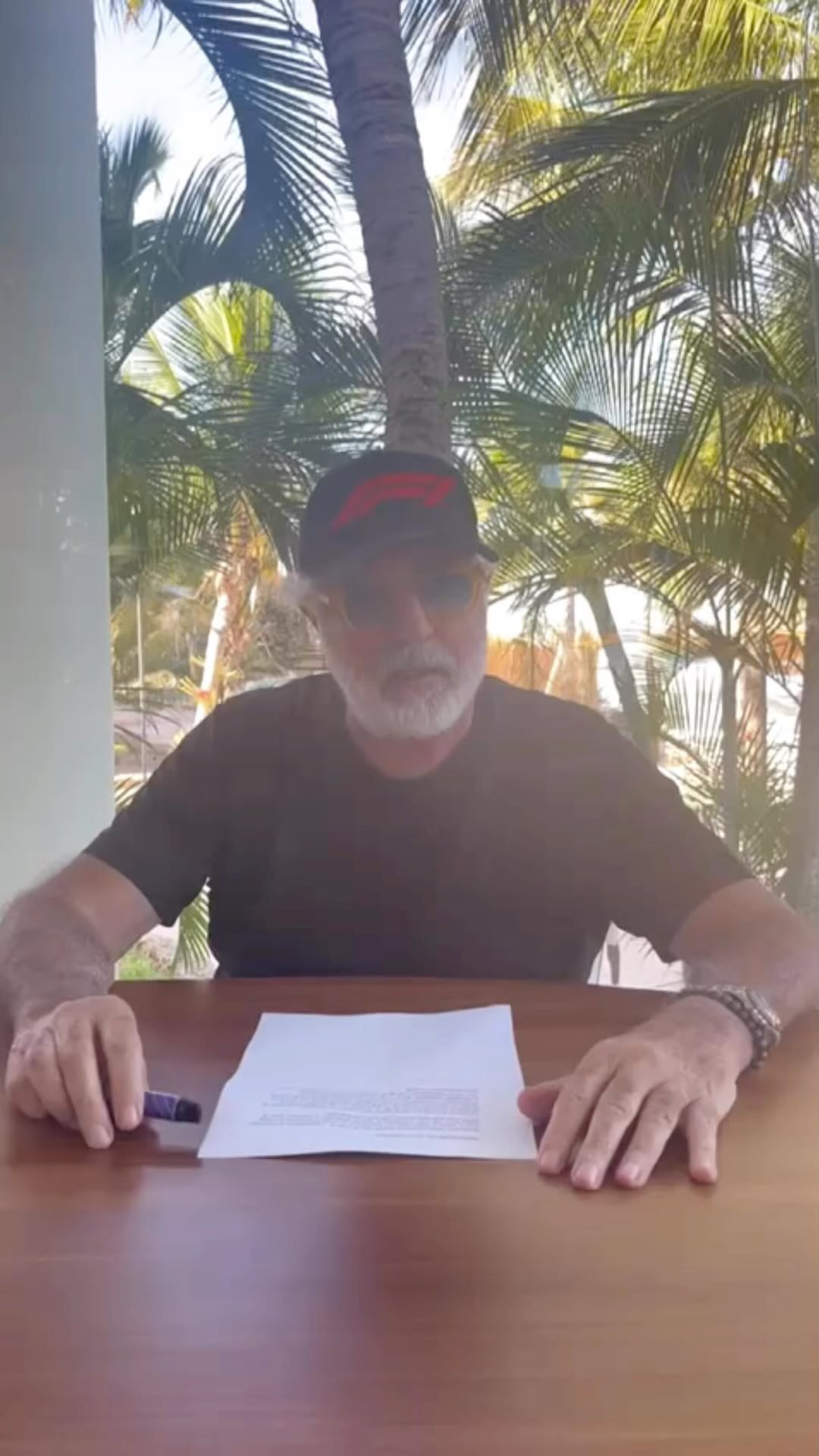 Flavio Briatore La Ministra ha ragione sull’esigenza di aprire un nuovo aeroporto a che è diff...