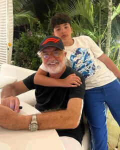 Flavio Briatore, Ultimi giorni di vacanza con  a Malindi… su Instagram saluta i suoi fan