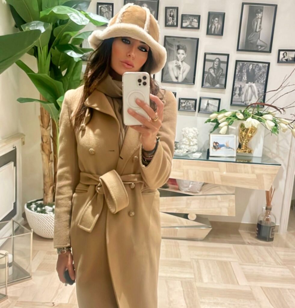 Elisabetta Gregoraci, • Best of these days… su Instagram incanta i suoi fan