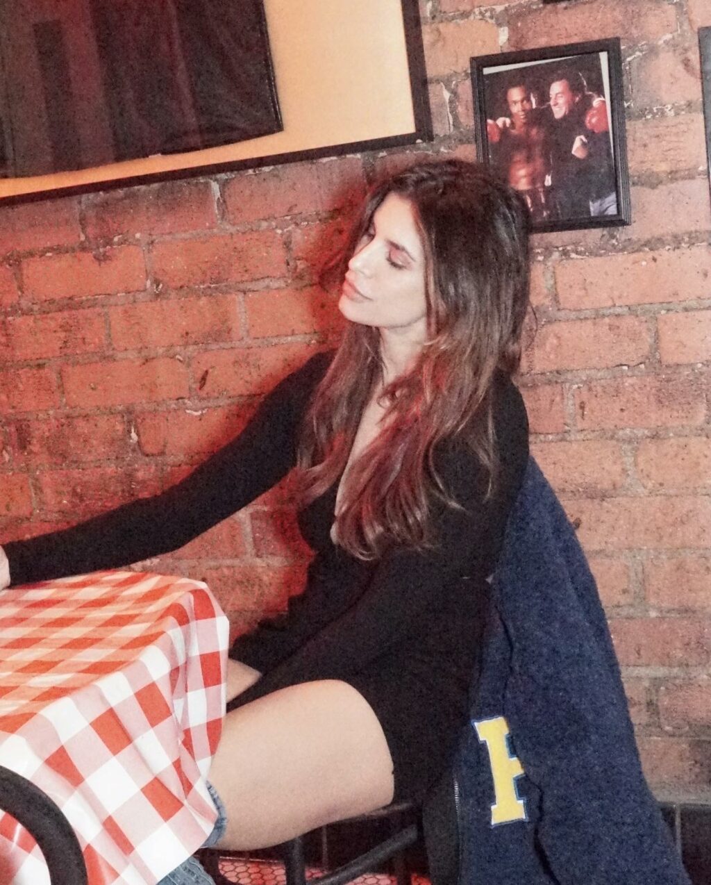 Elisabetta Canalis, Buon weekend… su Instagram Per i suoi fan