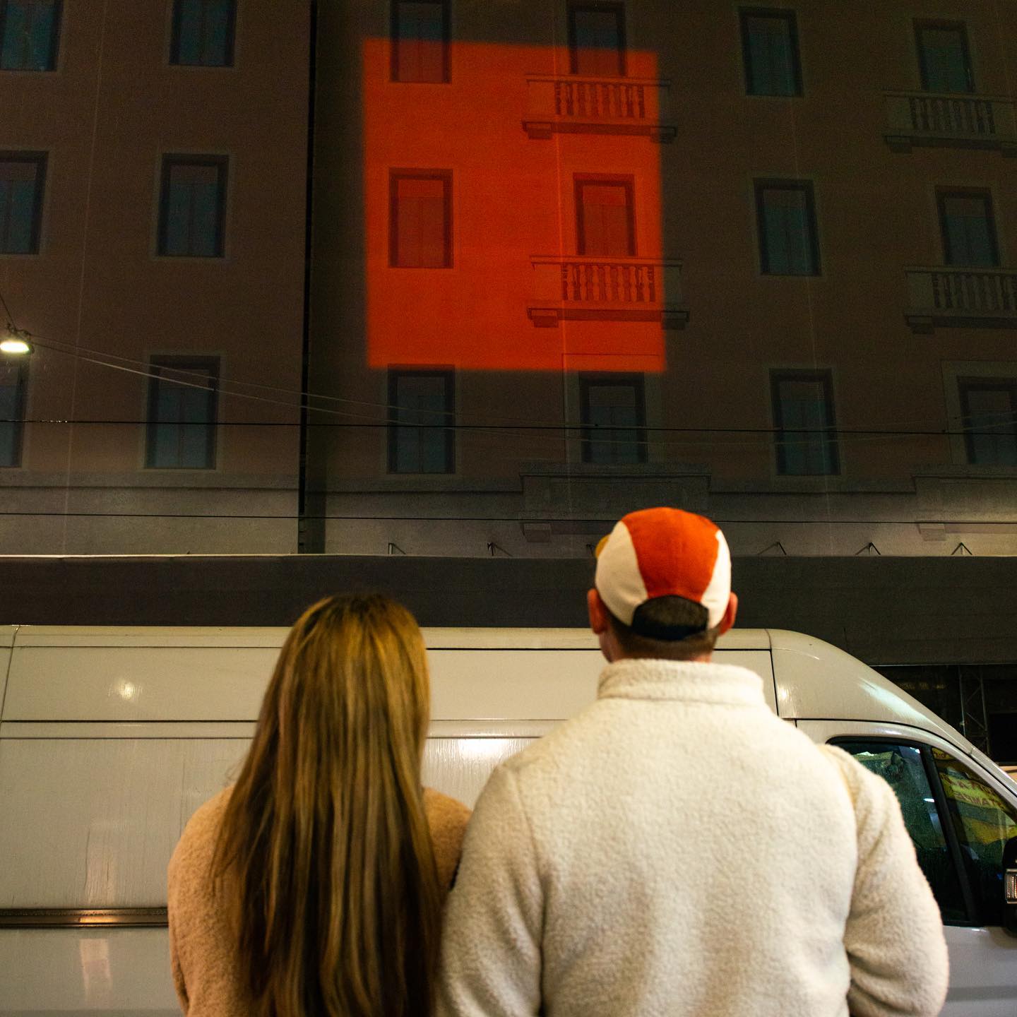 Madame In una notte piovosa a Milano e a Roma… un
A domani...