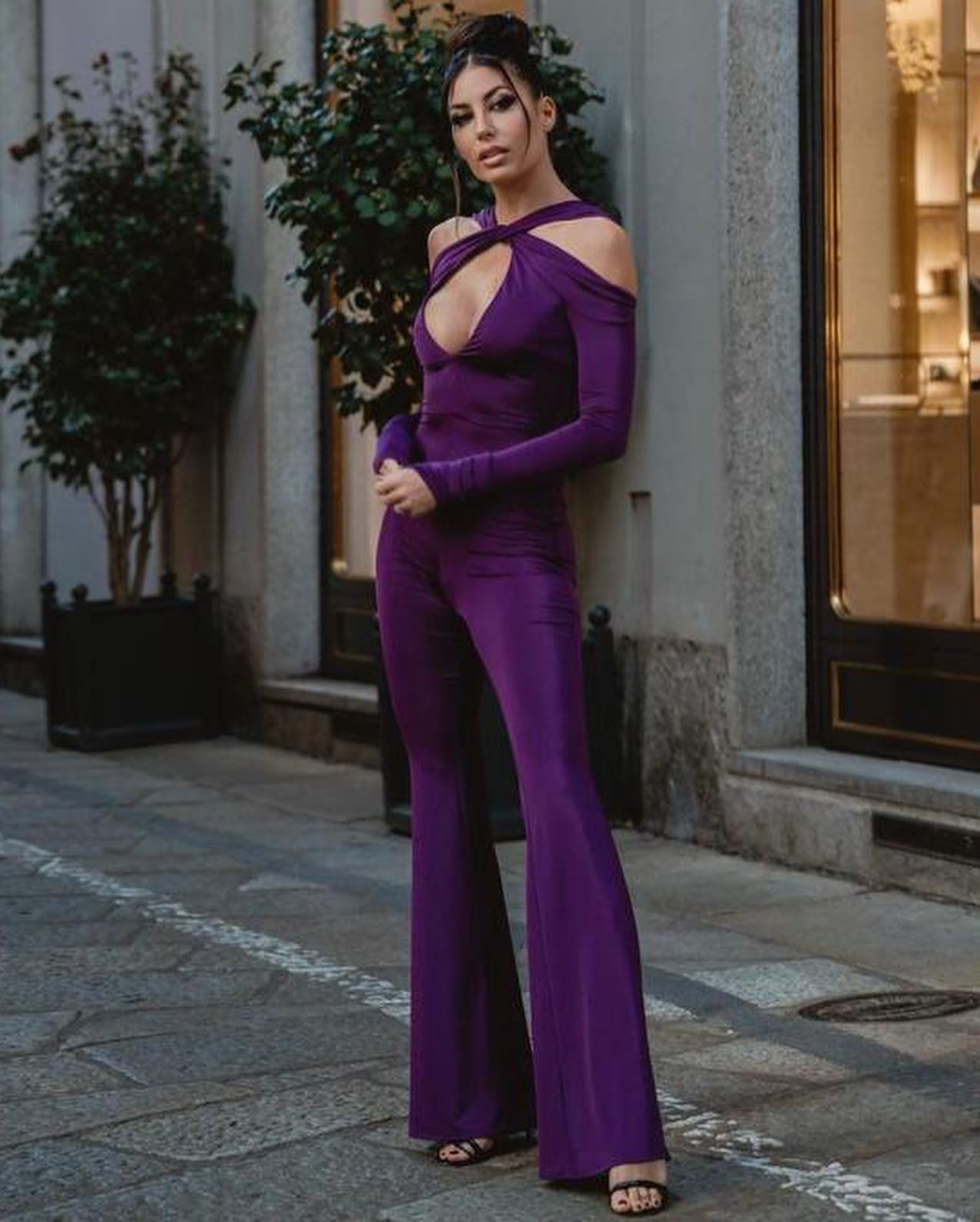 Elisabetta Gregoraci • I only want to see you laughing in the purple rain 
Look:...