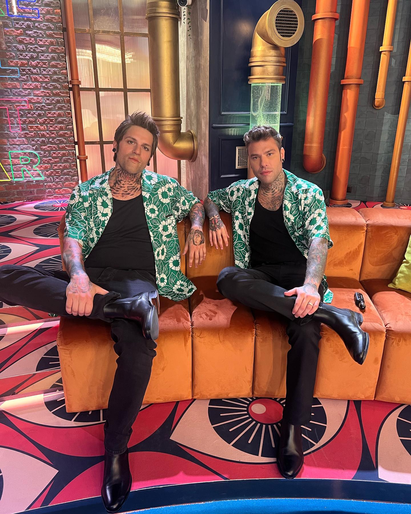 Fedez I Fratelli gemelli di LOL
è ora disponibile su...