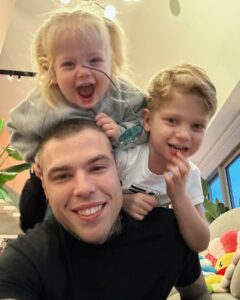 Fedez, L’anno scorso in questo esatto giorno mi trovarono un raro tumore al pancreas, r… su Instagram per i suoi fan