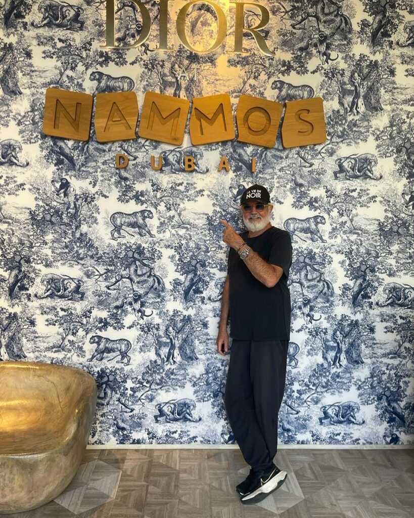 Flavio Briatore, Greetings from… su Instagram delizia i suoi fan