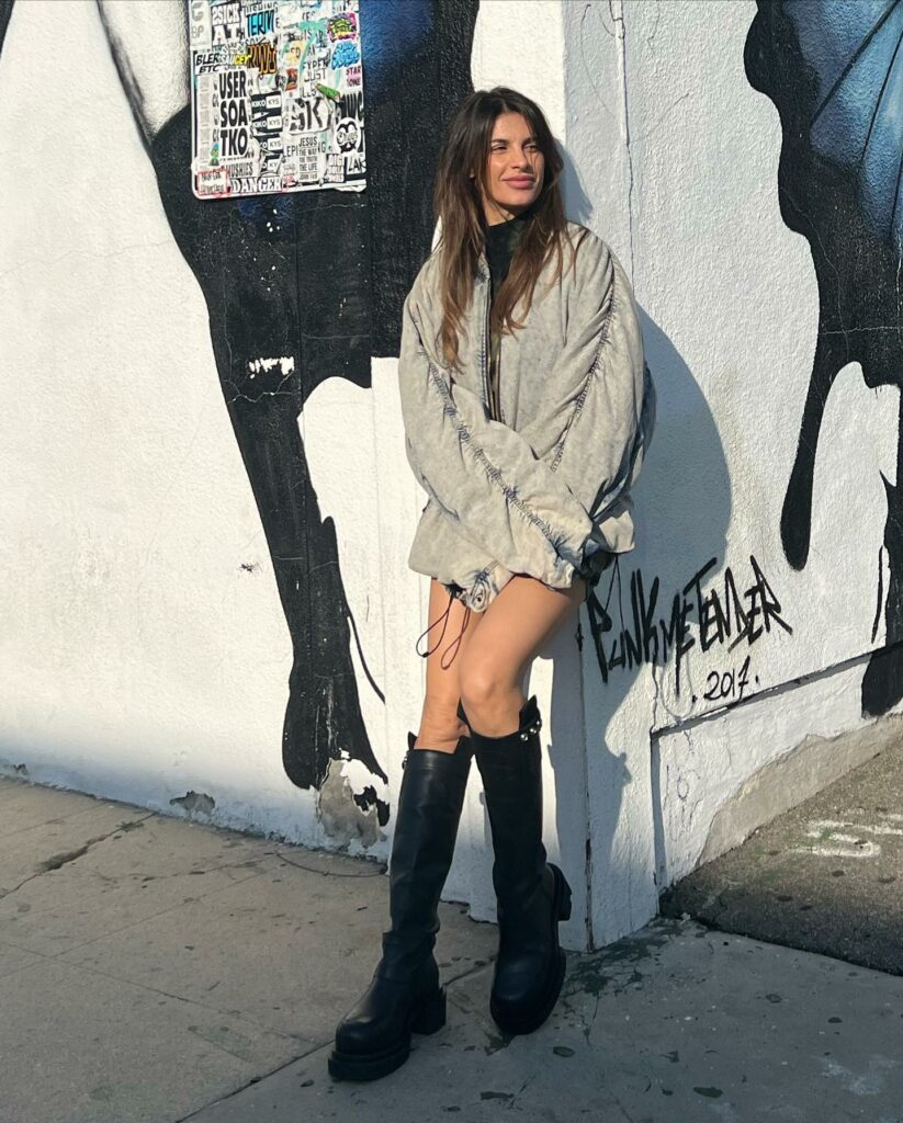 Elisabetta Canalis, … su Instagram incanta i suoi fan
