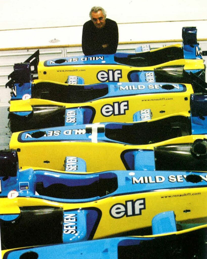 Flavio Briatore, Inside the Renault F1 factory in Enstone, Oxfordshire… su Instagram per i suoi fan
