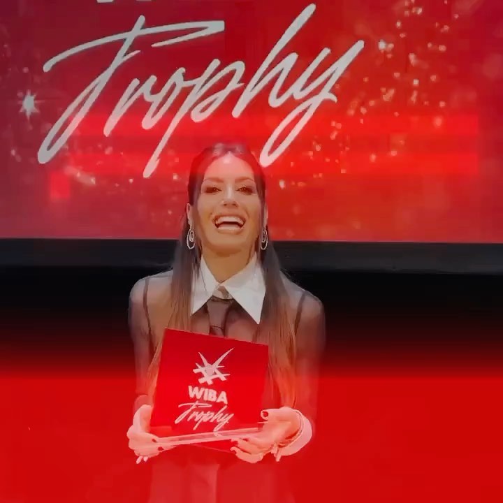 Elisabetta Gregoraci •A special thank you to for this for Media and Fashion Personality.
It was an ...