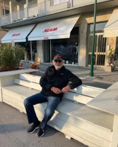 C'è una cosa che si può dire di Flavio Briatore: ha fatto parlare di sé come pochi altri. Con la sua...