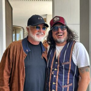 Flavio Briatore, il magnate italiano dall'accento inconfondibile, noto per le sue gesta da...