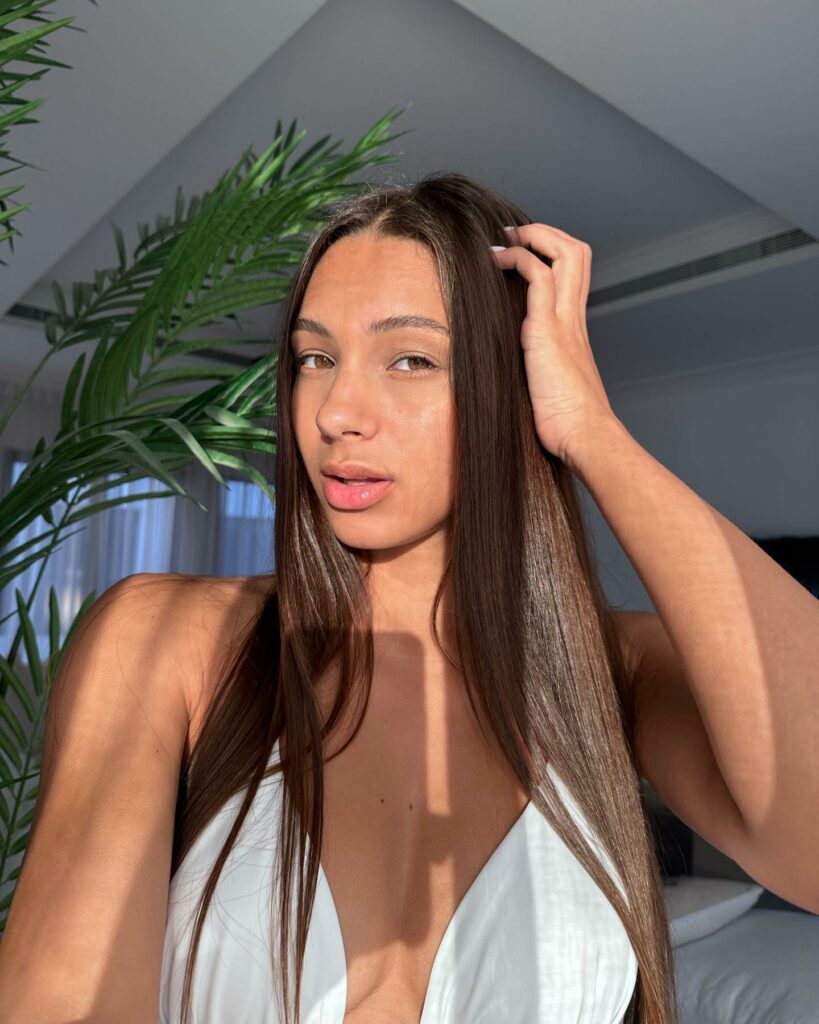 Giulia Ottorini, Hating me won’t make you pretty!… su Instagram incanta i suoi fan