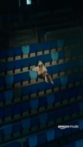 Benvenuti nel mondo unico e stravagante di Madame, la regina indiscussa del buon gusto e della...