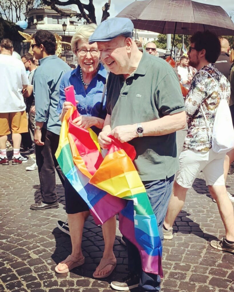 Selvaggia Lucarelli, L’amore non ha età, l’amore non ha sesso  (foto di freegiusti)… su Instagram incanta i suoi fan