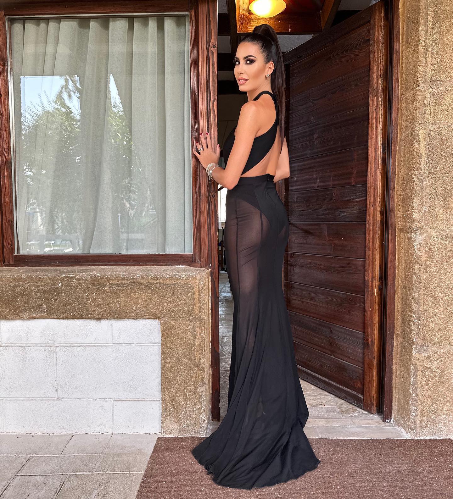 Elisabetta Gregoraci La musica, gli artisti e il pubblico di Bari mi hanno scaldato il cuore
Vi aspe...