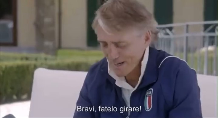 Selvaggia Lucarelli, A parte che io dopo sto video ho un’irrefrenabile voglia di bucarmi, ditemi che … su Instagram delizia i suoi fan