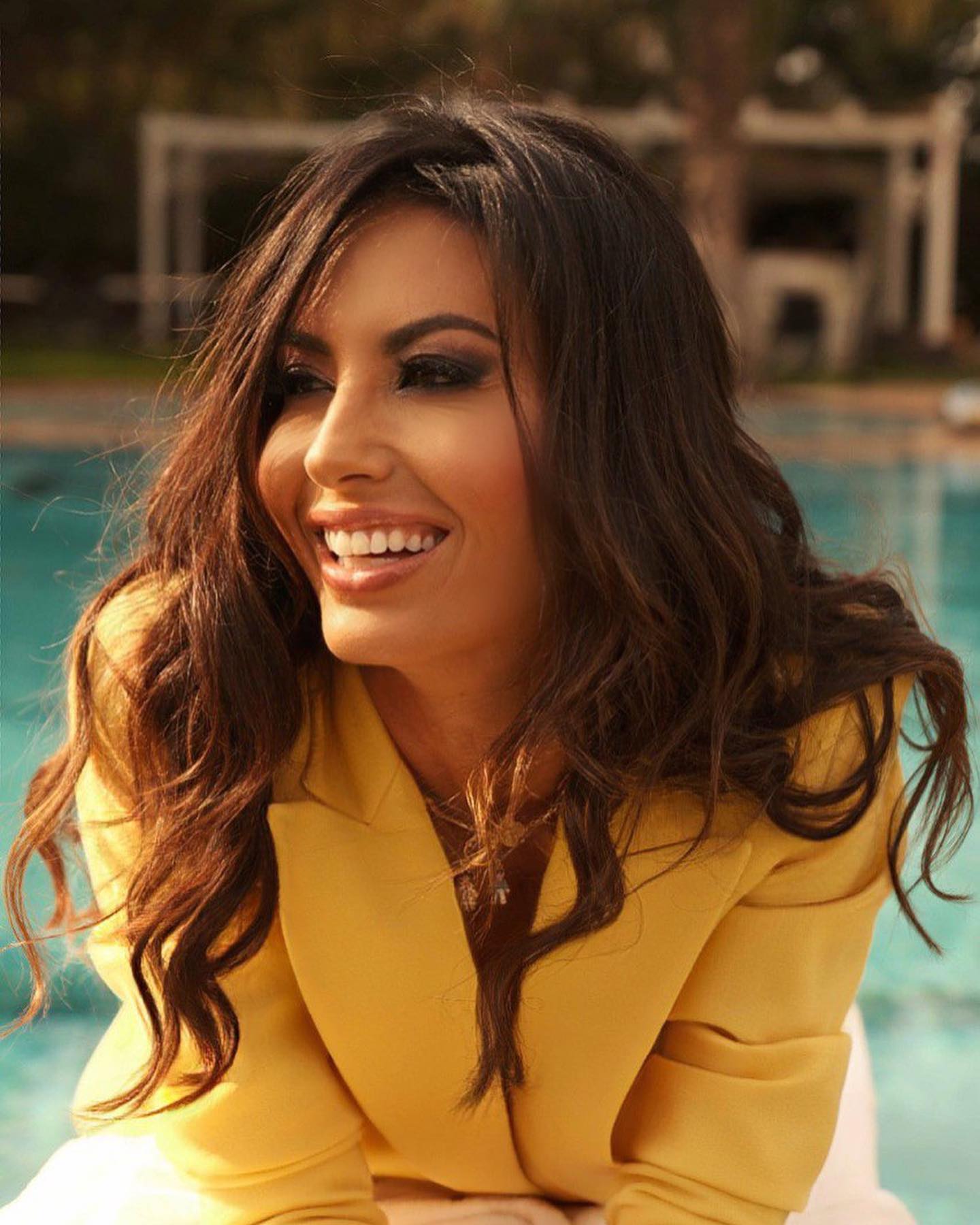 Elisabetta Gregoraci • Curiosi di vedere la nuova cover di ?
Io, e
vi raccontiamo la nostra feli...