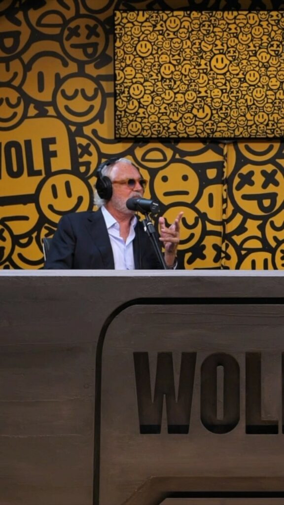 Flavio Briatore, Come seleziono i futuri manager per i miei locali… su Instagram incanta i suoi fan