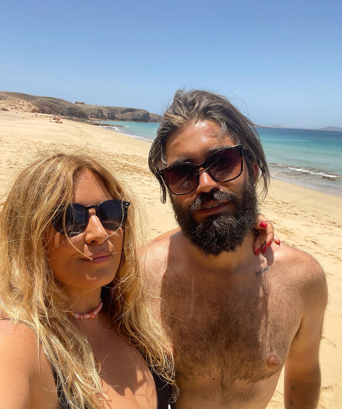 Selvaggia Lucarelli Spiagge in cui puoi permetterti di non superare la prova costume....