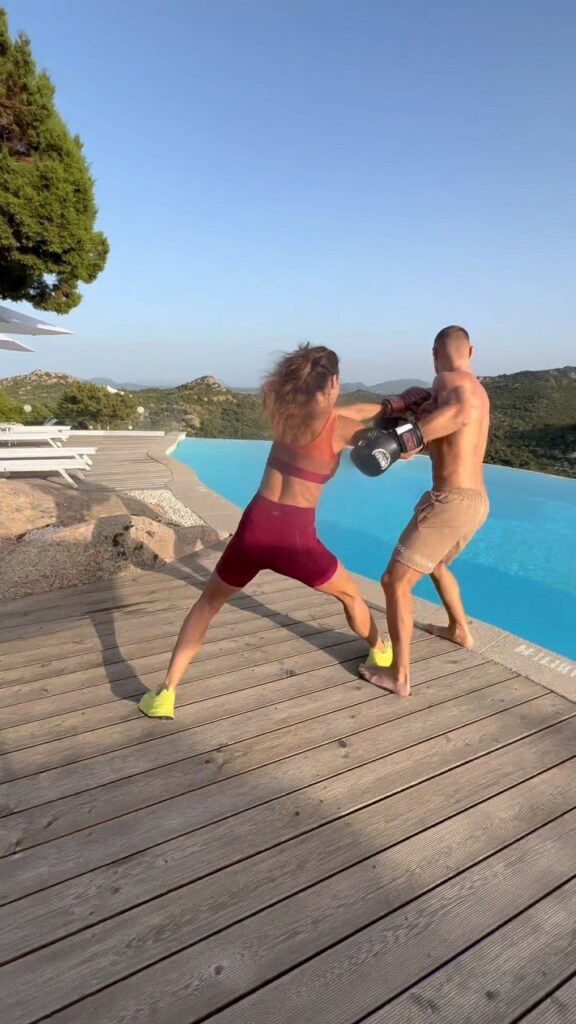 Elisabetta Canalis, Non ho resistito… su Instagram incanta i suoi fan