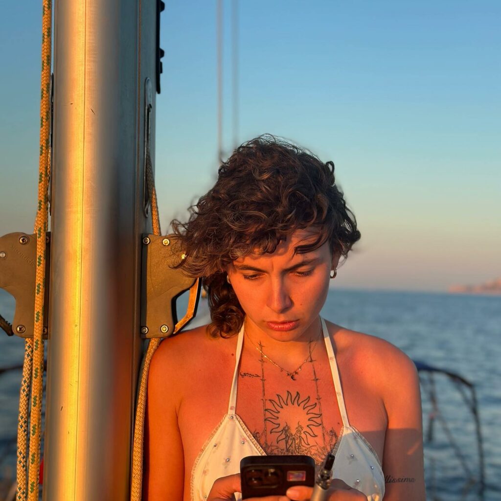 Cari lettori, oggi vi parleremo della misteriosa e affascinante Madame, un personaggio unico nel suo...