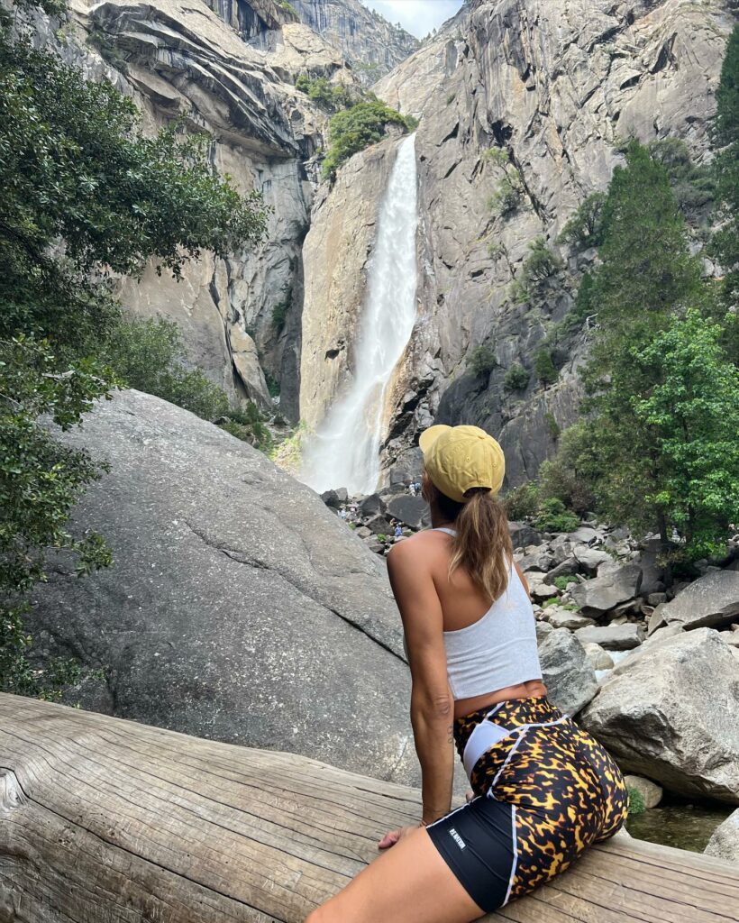 Elisabetta Canalis, En route to El Capitan… su Instagram saluta i suoi fan