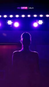 Elodie, E voi, siete connessi? … su Instagram saluta i suoi fan