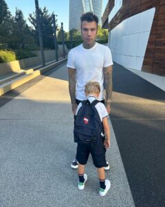 Fedez, Primo giorno di scuola, grande entusiasmo… su Instagram incanta i suoi fan