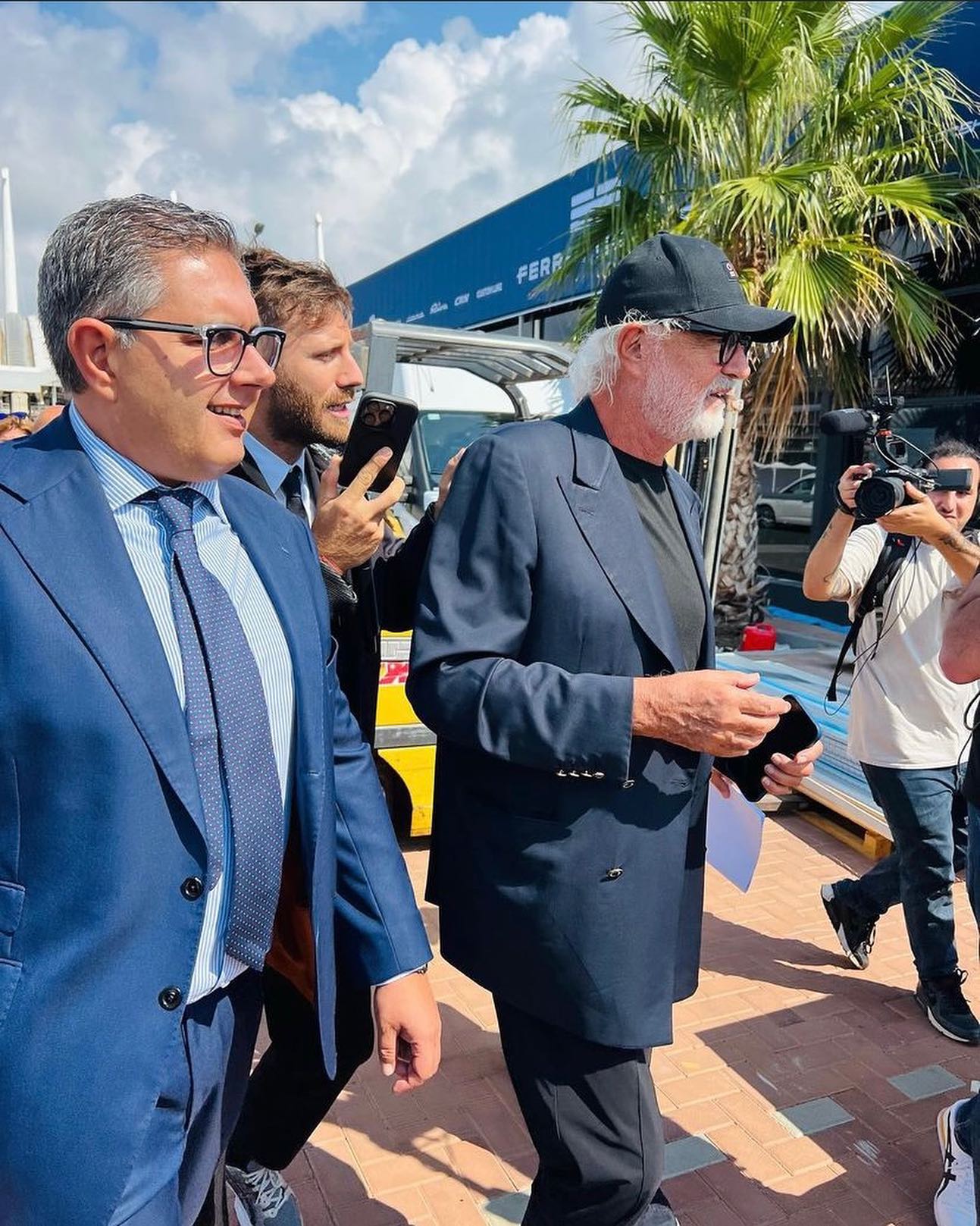 Flavio Briatore Sono molto onorato dell’invito del Presidente della Regione Liguria alla pre-ap...