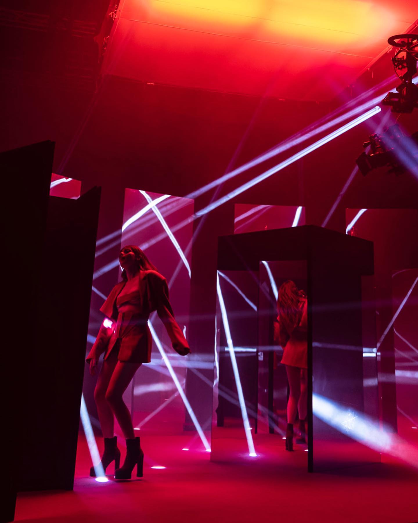 Annalisa Oggi viene certificata quadruplo disco di platino dopo oltre un anno di permane...