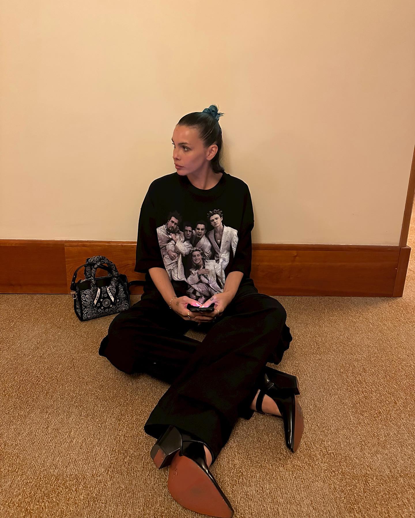 Rose Villan Ho comprato io gli ultimi due biglietti per il mio show a Milano. Uno è per la ...