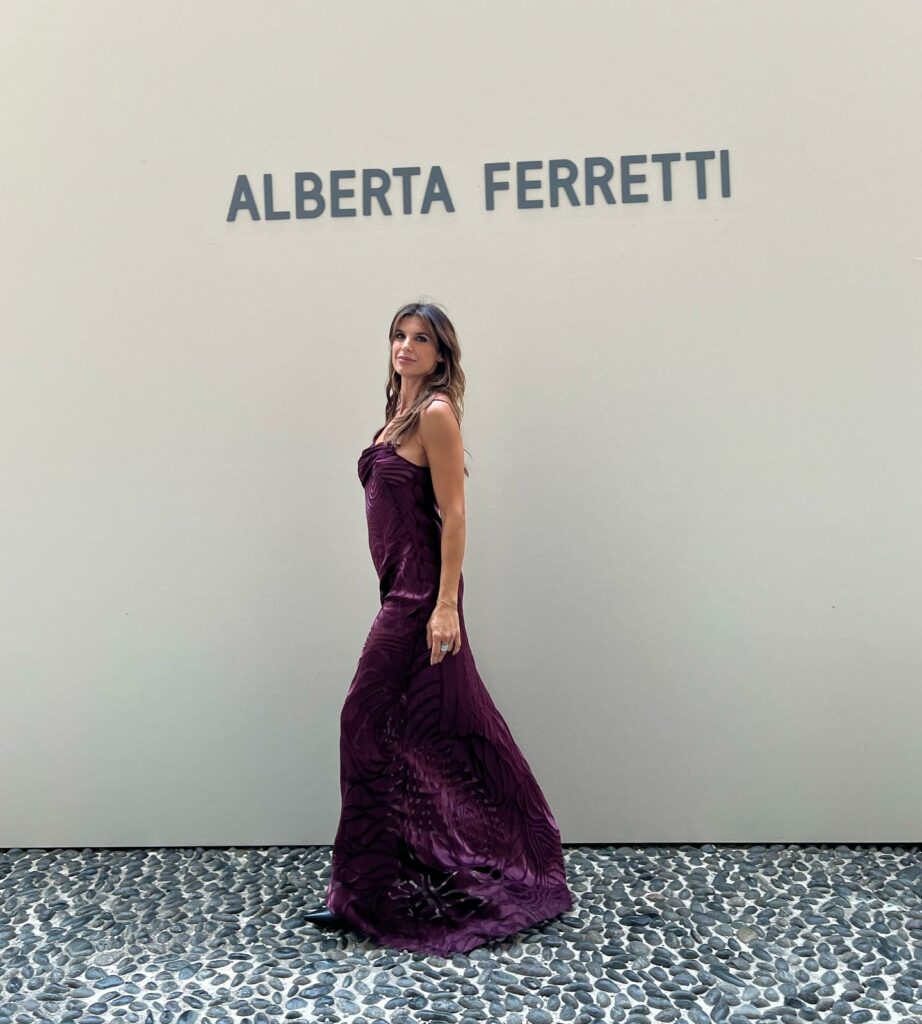 Elisabetta Canalis, …. su Instagram stupisce i suoi fan