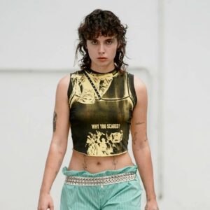 Ah, Madame, la donna dal fascino innegabile e dalla personalità intrigante! Sempre impeccabile nel...